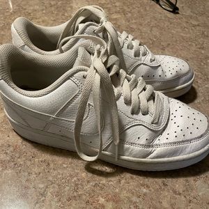 Womens nike sneakers